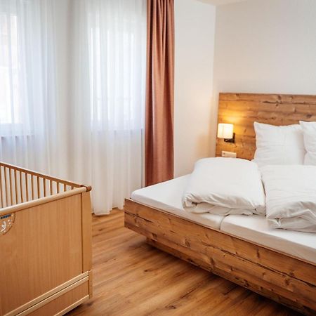 Bauernhaeusle Hotel Hessigheim Buitenkant foto